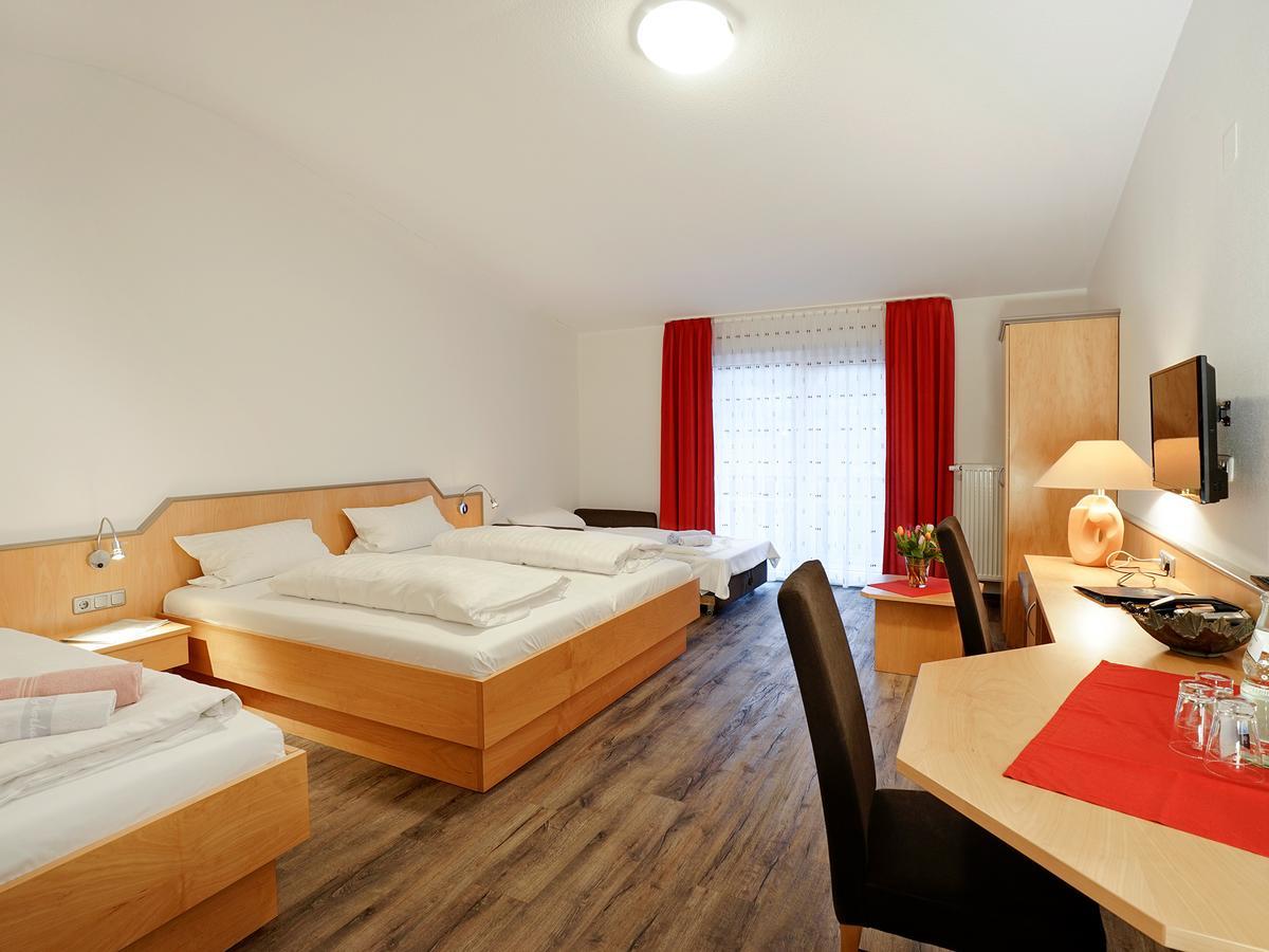 Hotel Gasthof Zum Biber Motten Екстер'єр фото