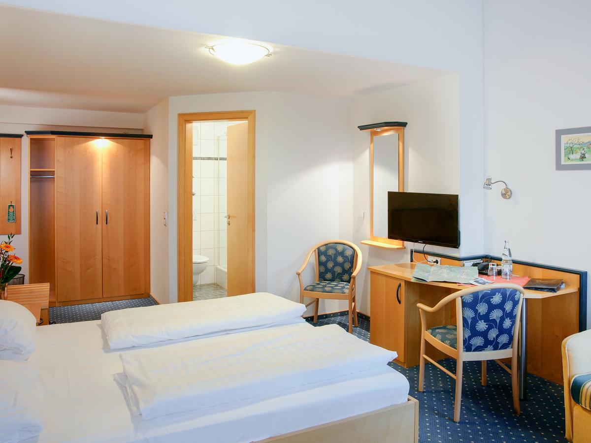 Hotel Gasthof Zum Biber Motten Екстер'єр фото