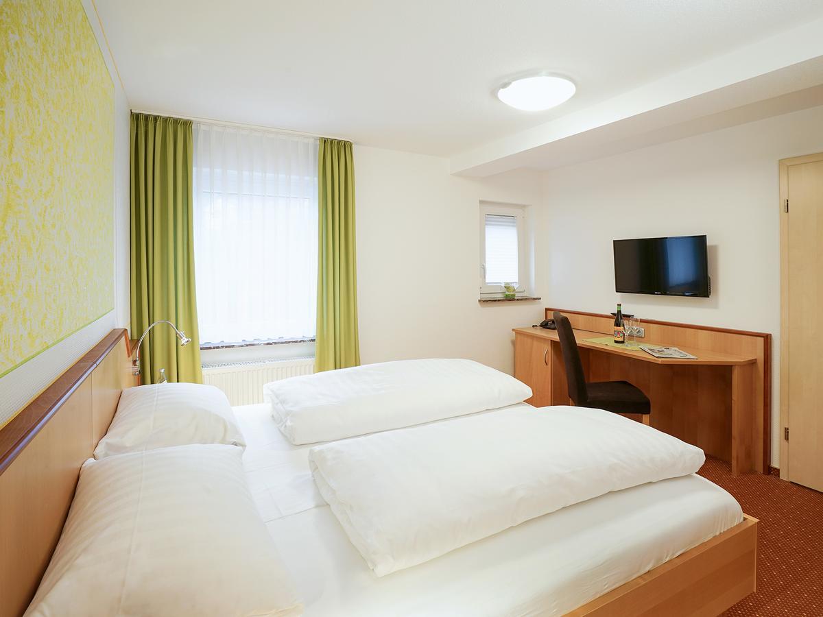 Hotel Gasthof Zum Biber Motten Екстер'єр фото