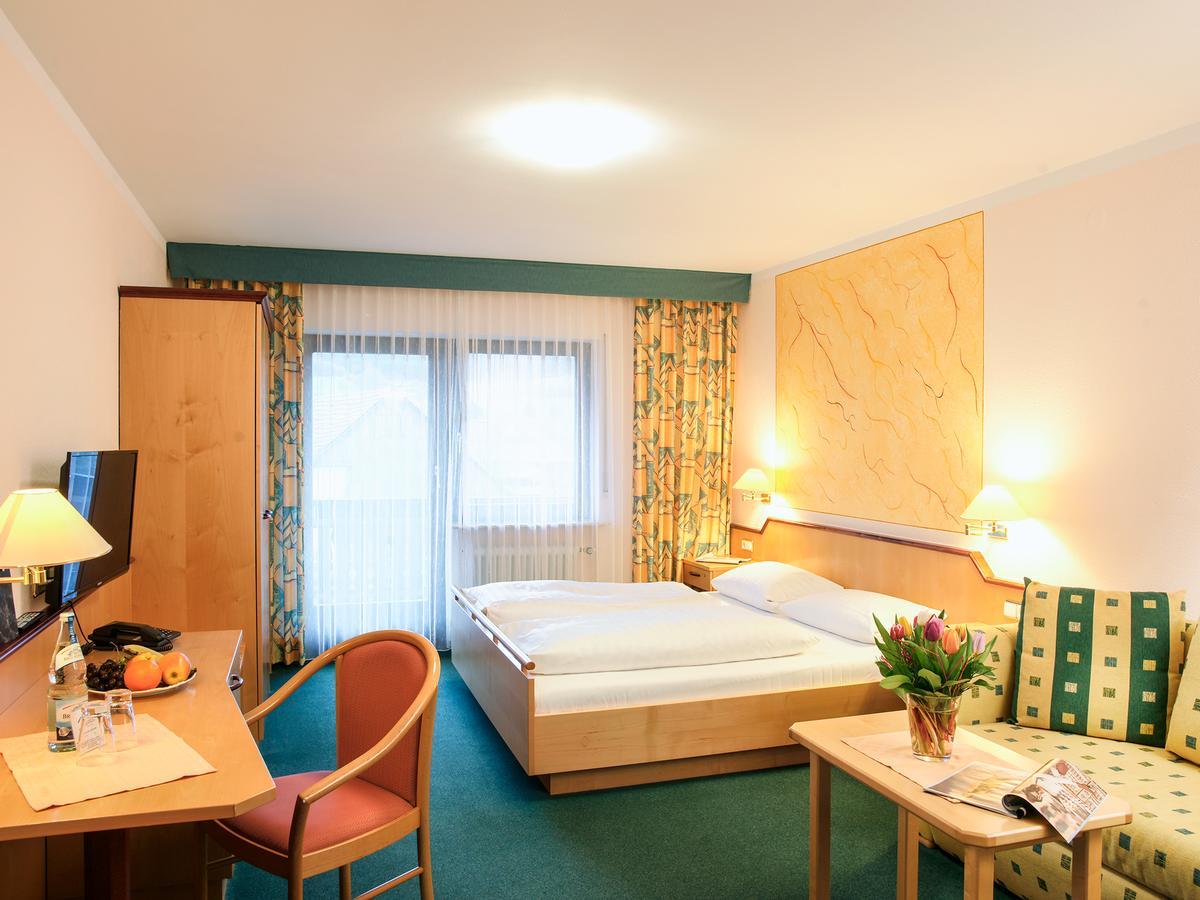 Hotel Gasthof Zum Biber Motten Екстер'єр фото