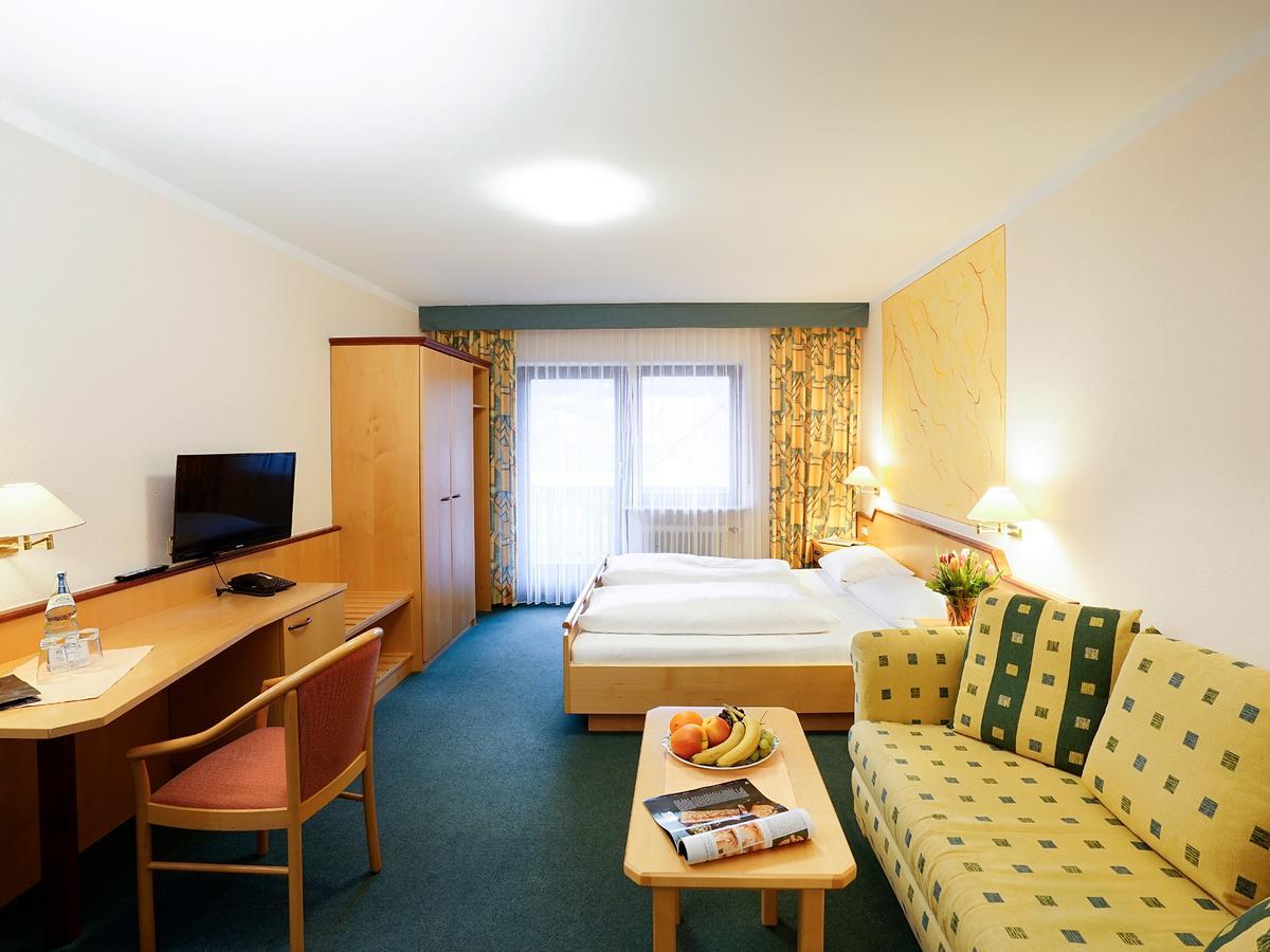 Hotel Gasthof Zum Biber Motten Екстер'єр фото