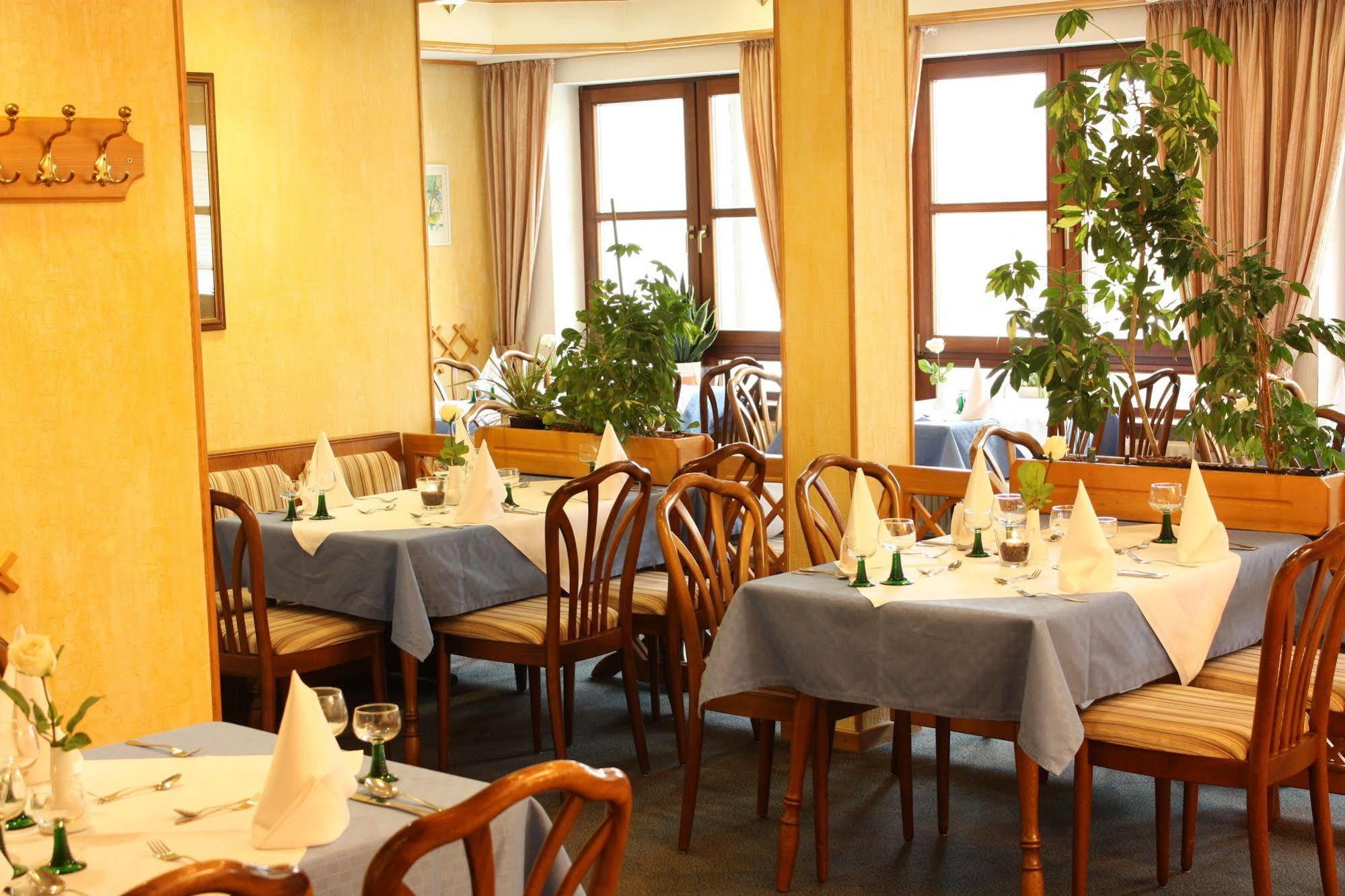 Hotel Gasthof Zum Biber Motten Екстер'єр фото